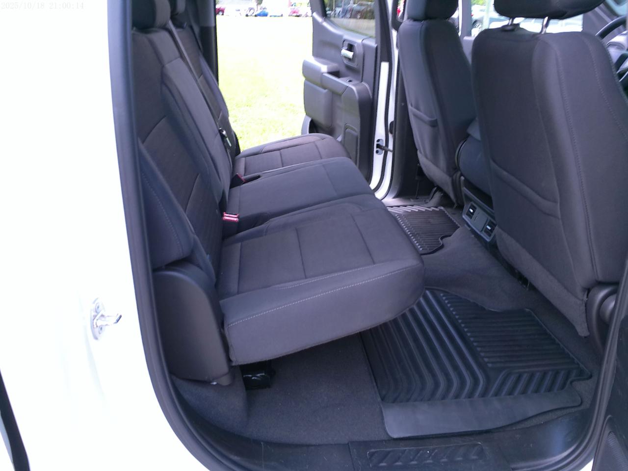 Chevrolet Silverado 1500 Custom Crew Cab 2WD 2024