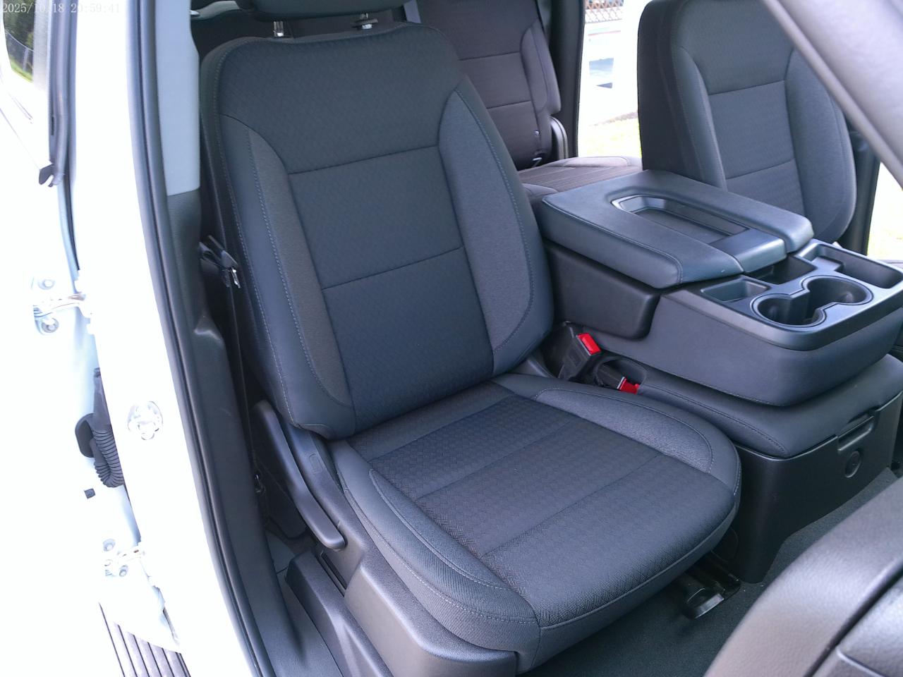 Chevrolet Silverado 1500 Custom Crew Cab 2WD 2024