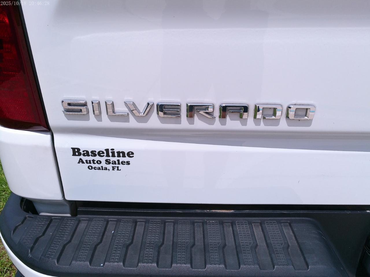 Chevrolet Silverado 1500 Custom Crew Cab 2WD 2024