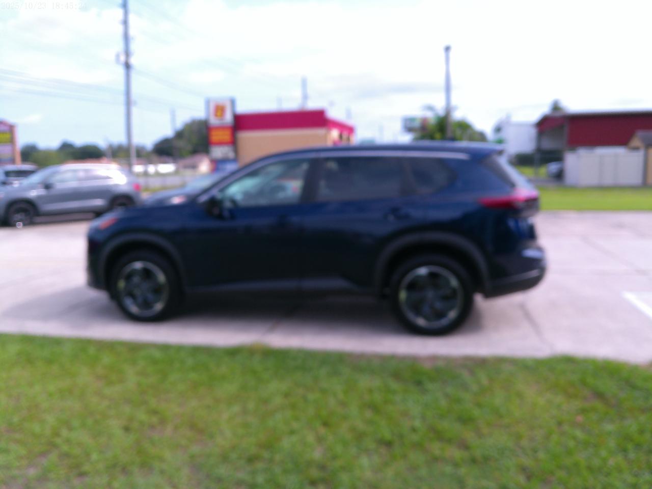 Nissan Rogue SV 2025
