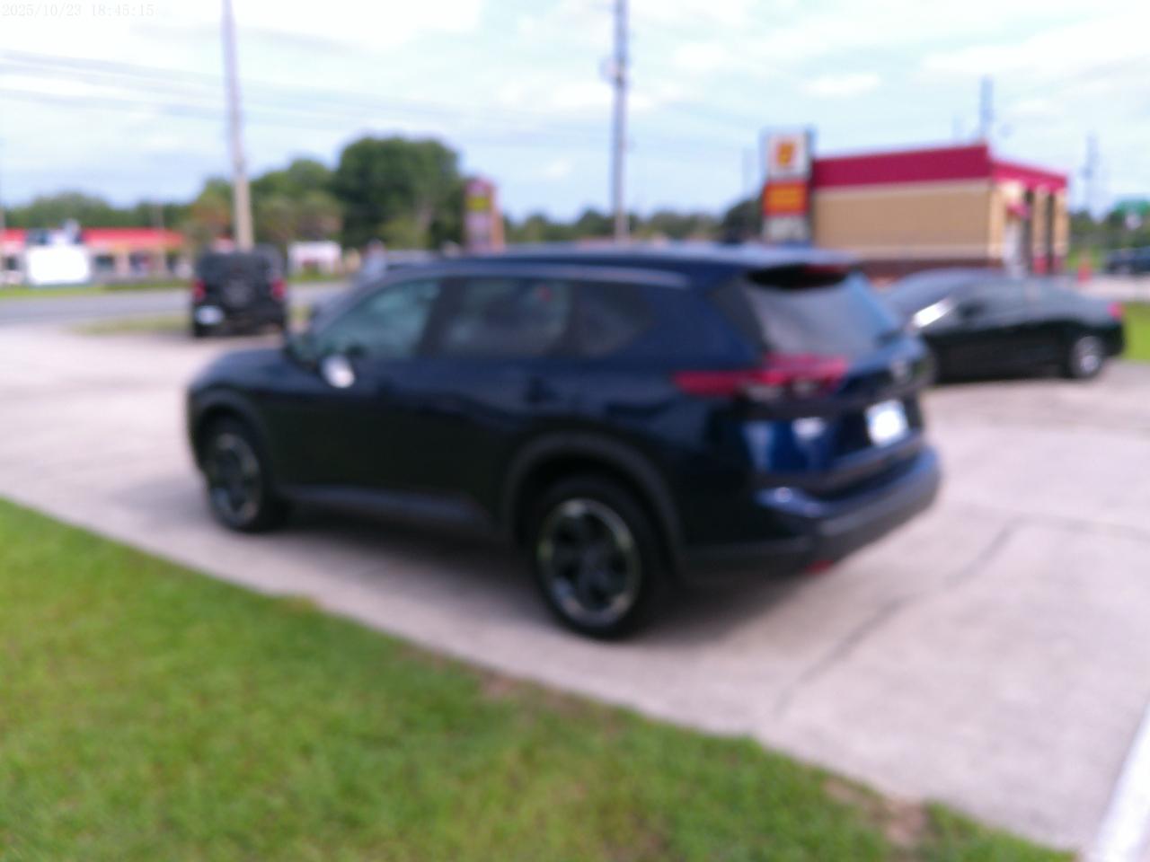 Nissan Rogue SV 2025