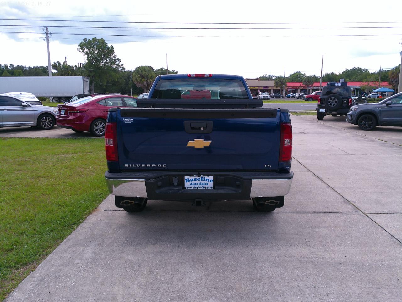 Chevrolet Silverado 1500 LS Short Bed 2WD 2013