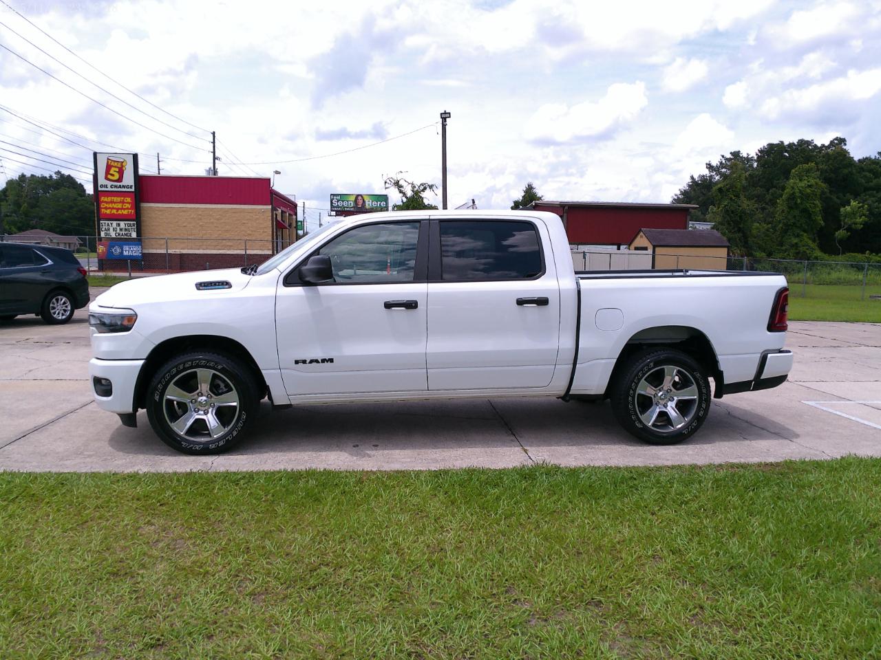 RAM 1500 Sport Crew Cab SWB 2WD 2025