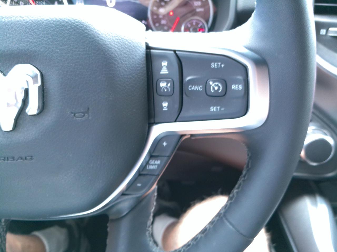 RAM 1500 Big Horn Crew Cab SWB 2WD 2025