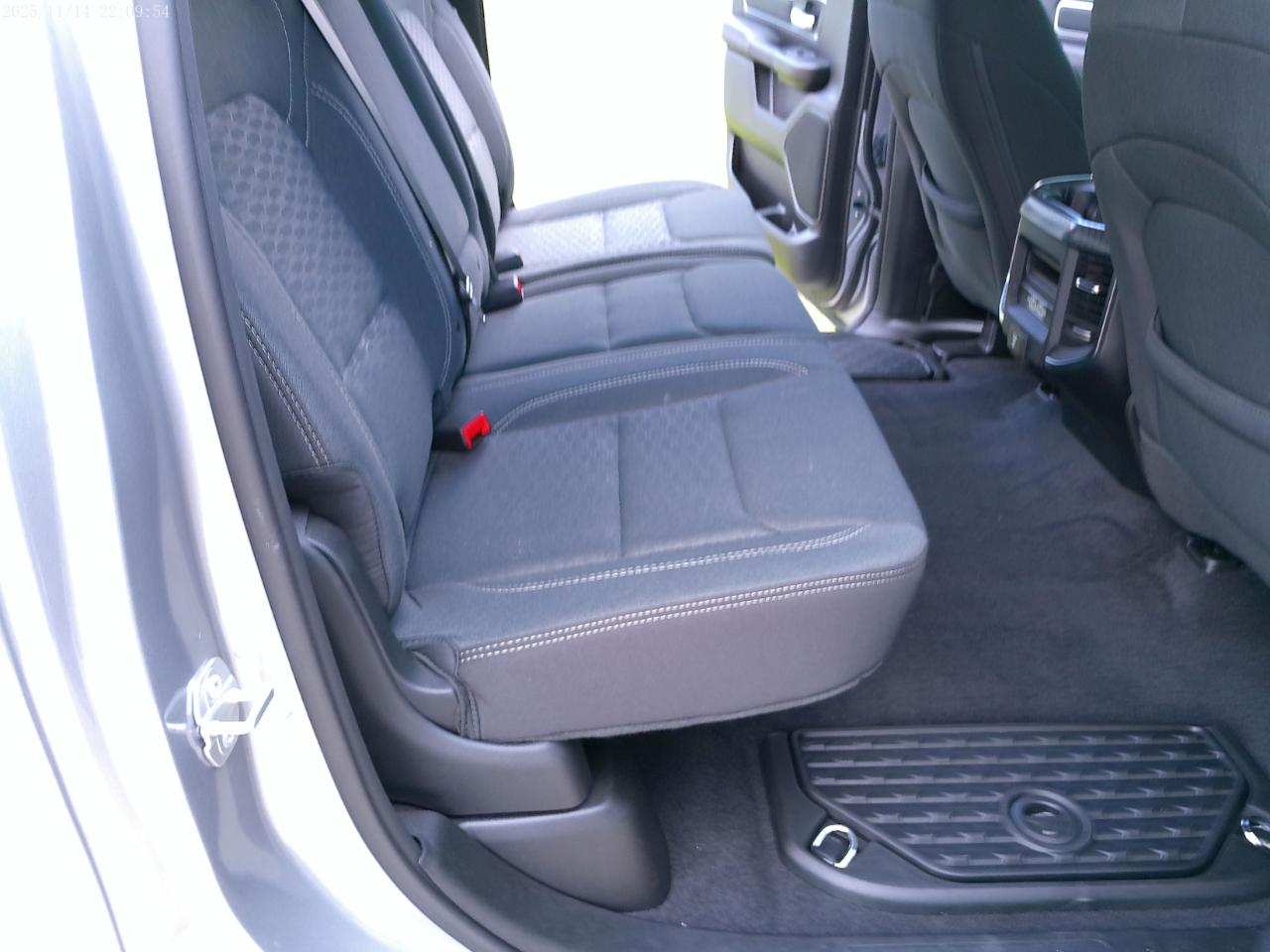 RAM 1500 Big Horn Crew Cab SWB 2WD 2025