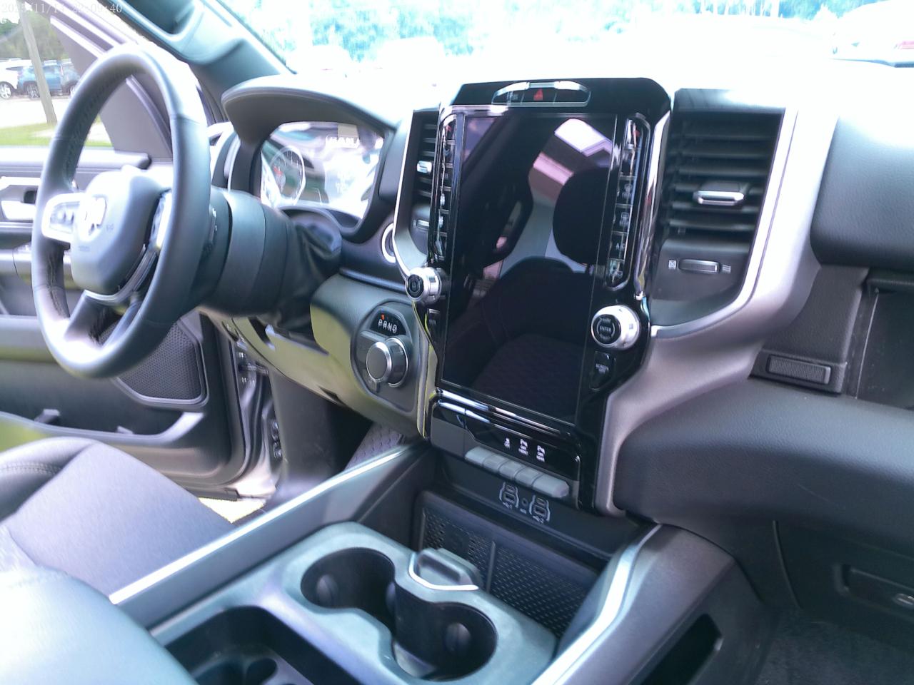 RAM 1500 Big Horn Crew Cab SWB 2WD 2025