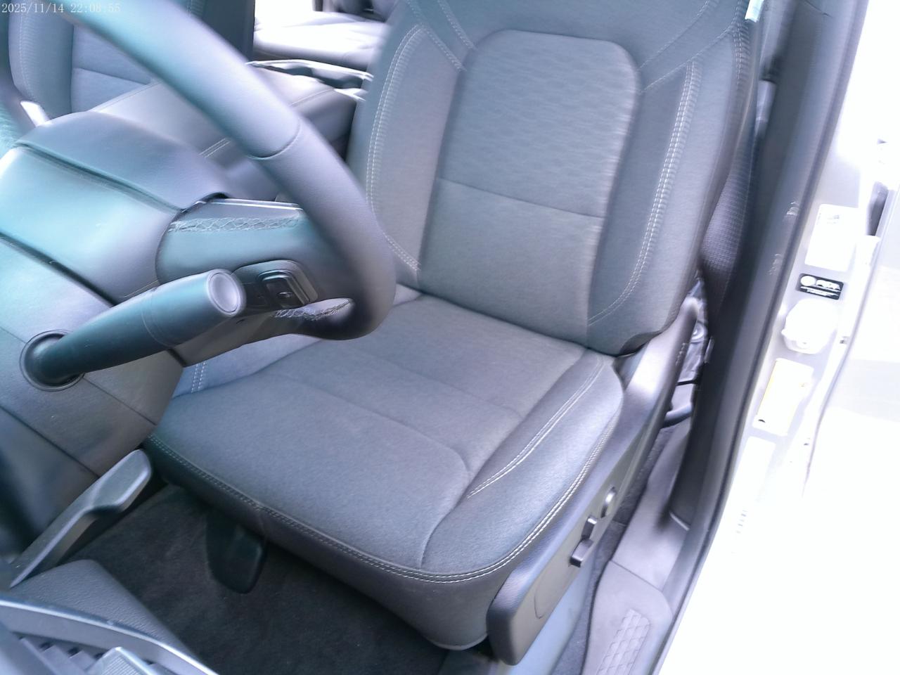 RAM 1500 Big Horn Crew Cab SWB 2WD 2025