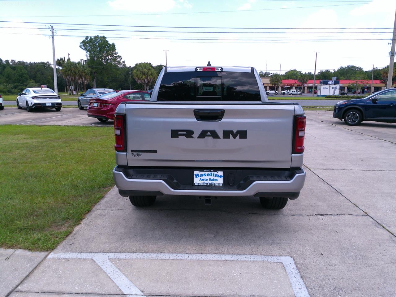 RAM 1500 Big Horn Crew Cab SWB 2WD 2025