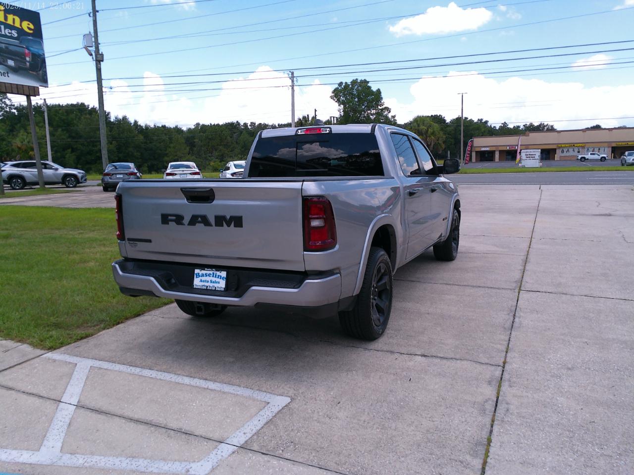RAM 1500 Big Horn Crew Cab SWB 2WD 2025