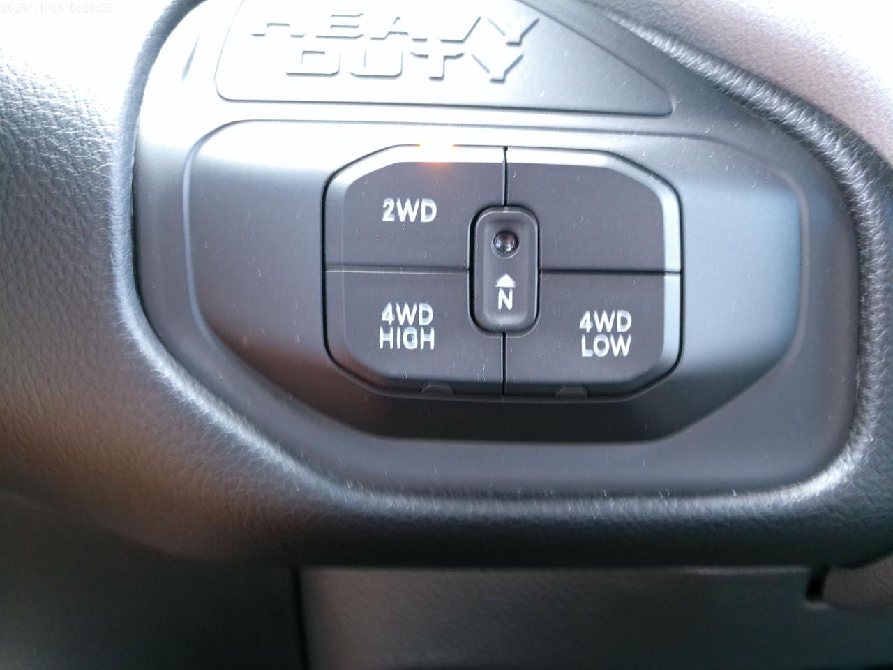 RAM 2500 Big Horn Crew Cab 4WD SWB 2026