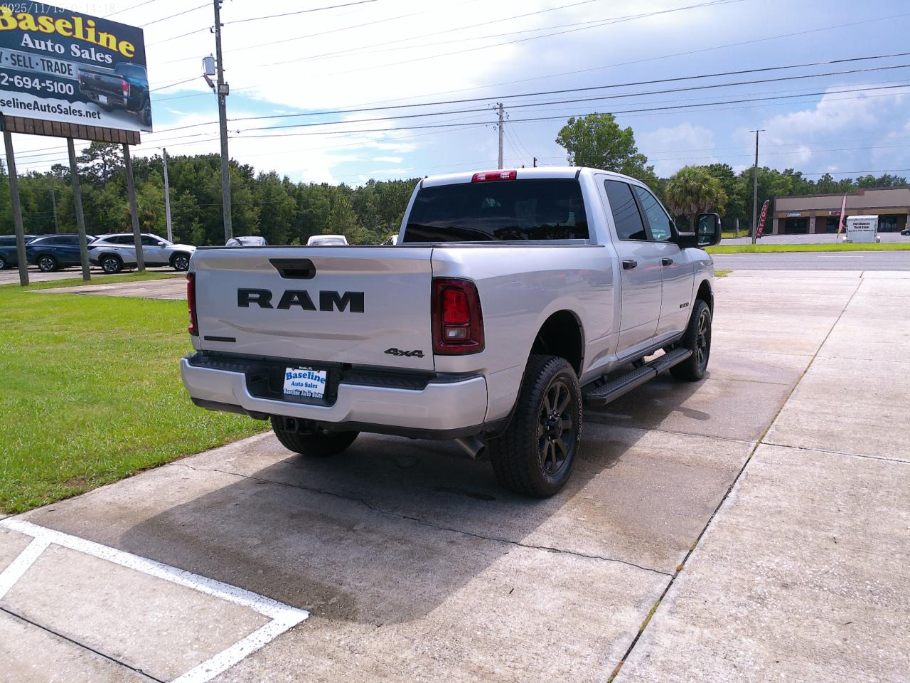 RAM 2500 Big Horn Crew Cab 4WD SWB 2026