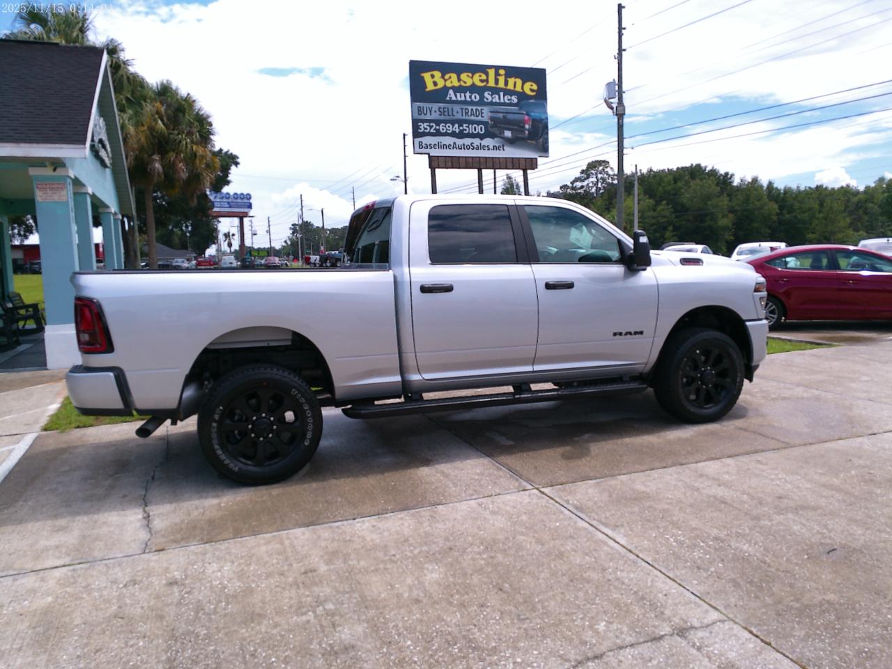 RAM 2500 Big Horn Crew Cab 4WD SWB 2026