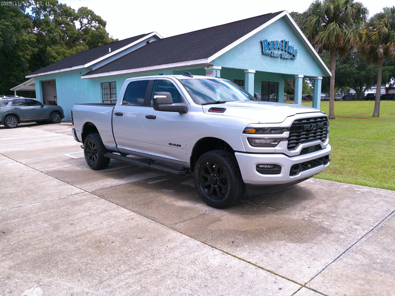 RAM 2500 Big Horn Crew Cab 4WD SWB 2026