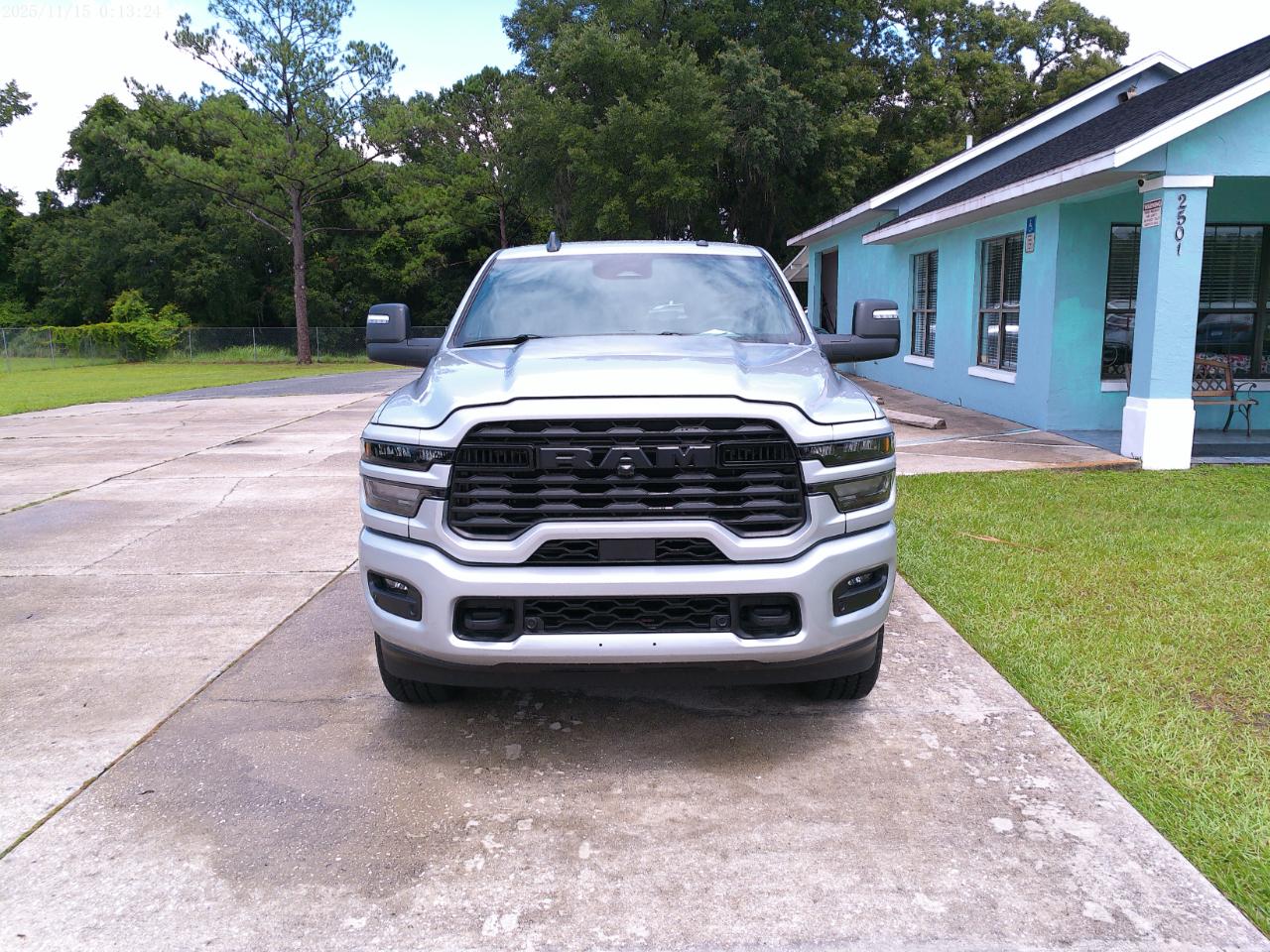 RAM 2500 Big Horn Crew Cab 4WD SWB 2026