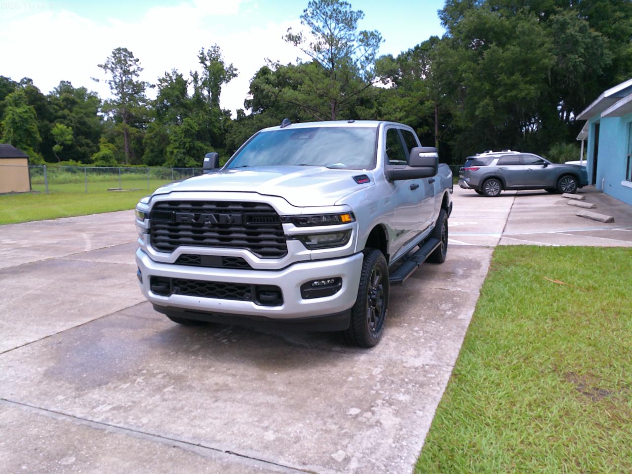 RAM 2500 Big Horn Crew Cab 4WD SWB 2026