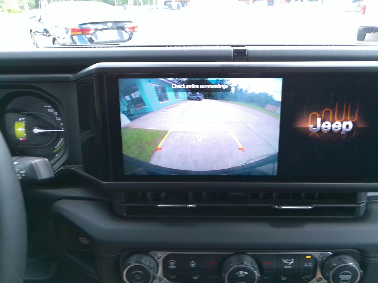 Jeep Wrangler 4xe Sahara 2025