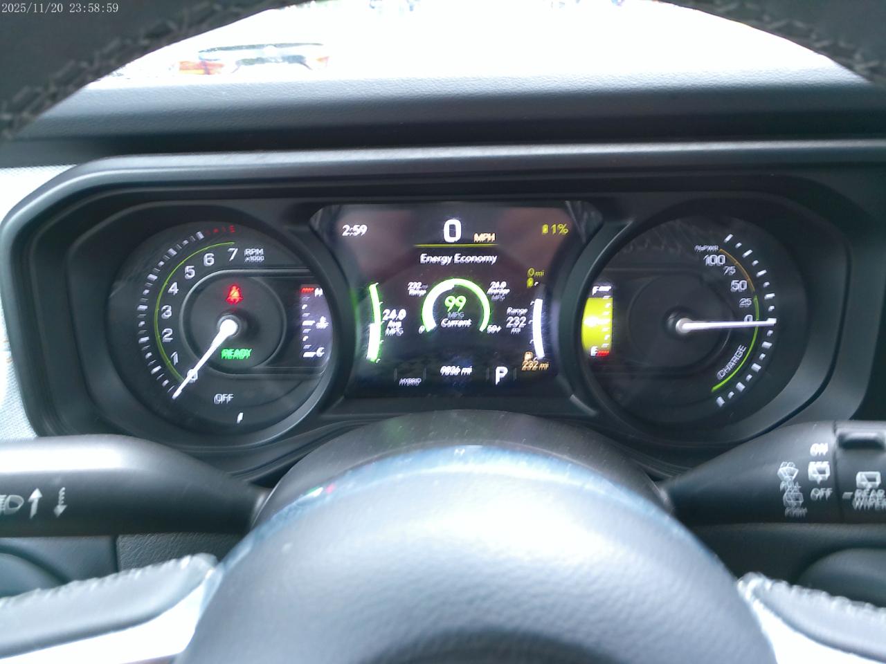 Jeep Wrangler 4xe Sahara 2025