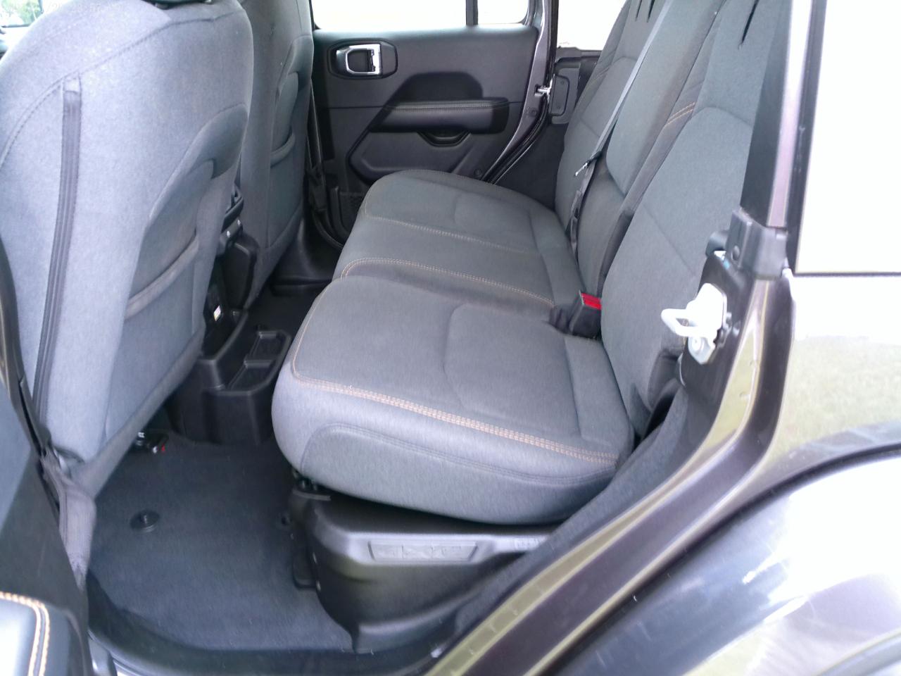 Jeep Wrangler 4xe Sahara 2025