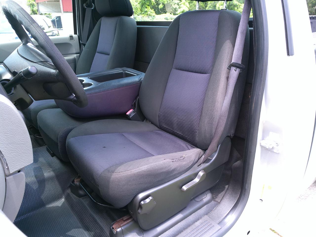 Chevrolet Silverado 2500HD Work Truck Long Box 2WD 2011