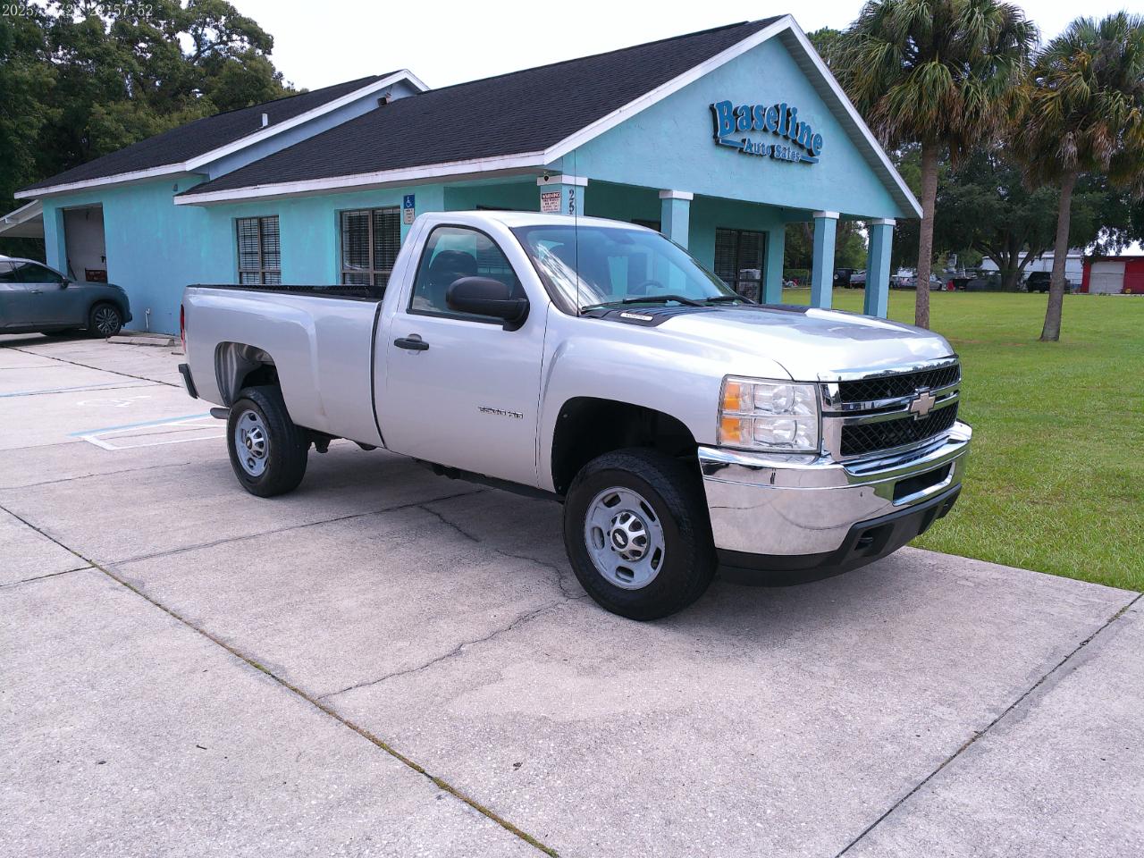 Chevrolet Silverado 2500HD Work Truck Long Box 2WD 2011