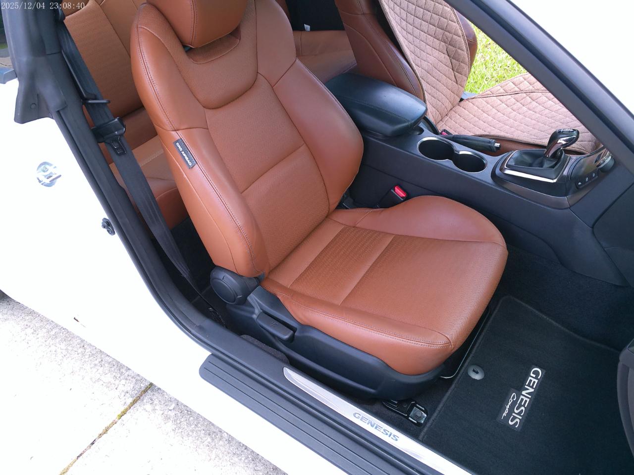 Hyundai Genesis Coupe 3.8 Ultimate 6MT 2015
