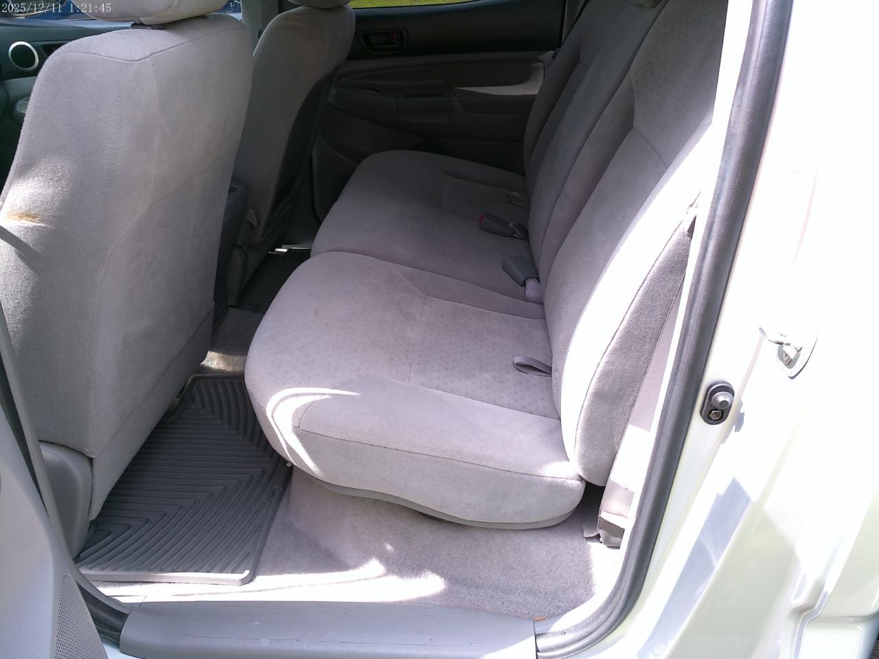 Toyota Tacoma PreRunner Double Cab V6 Auto 2WD 2006