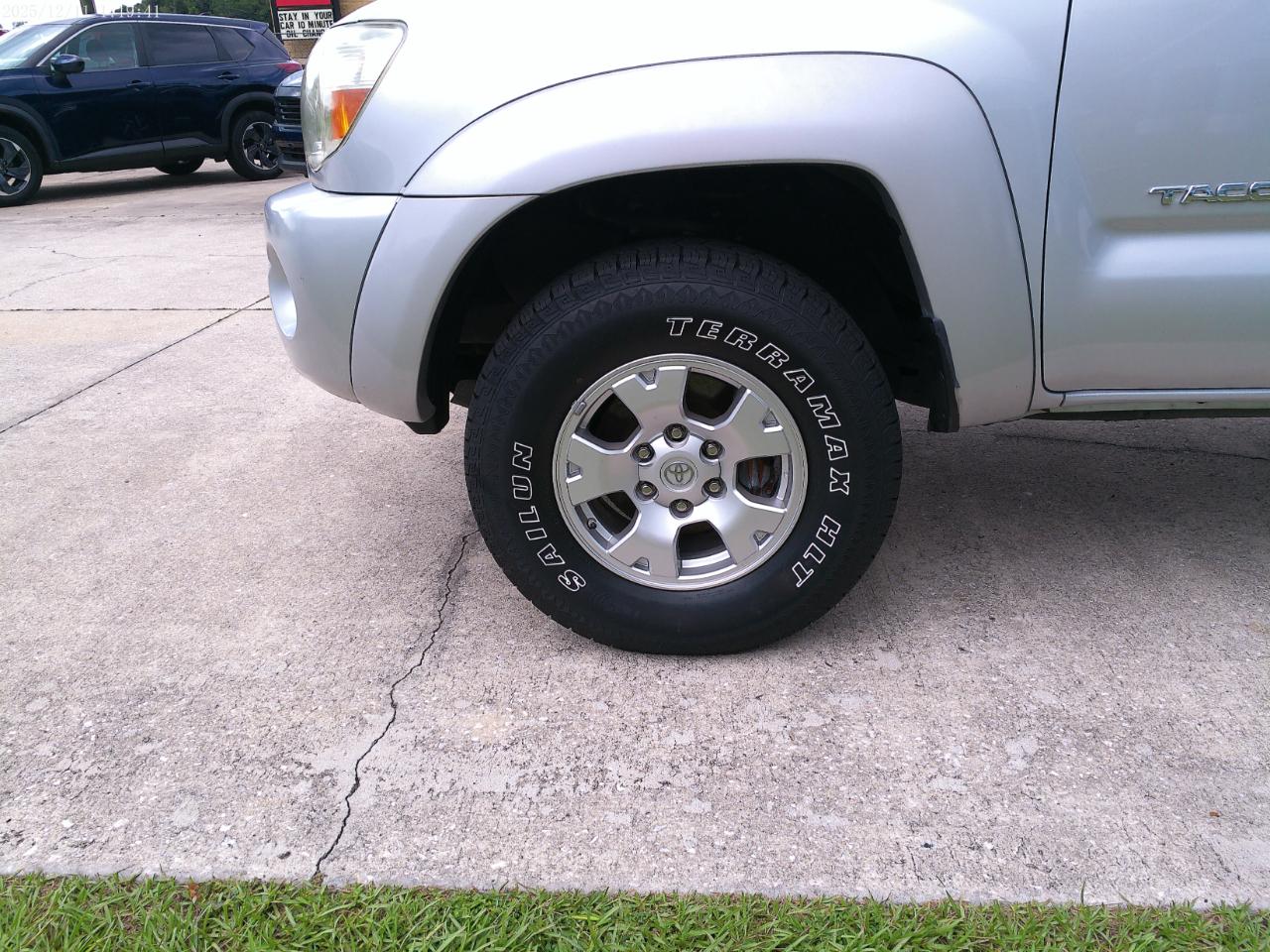 Toyota Tacoma PreRunner Double Cab V6 Auto 2WD 2006
