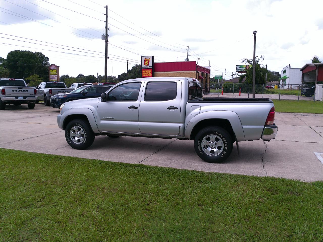 Toyota Tacoma PreRunner Double Cab V6 Auto 2WD 2006