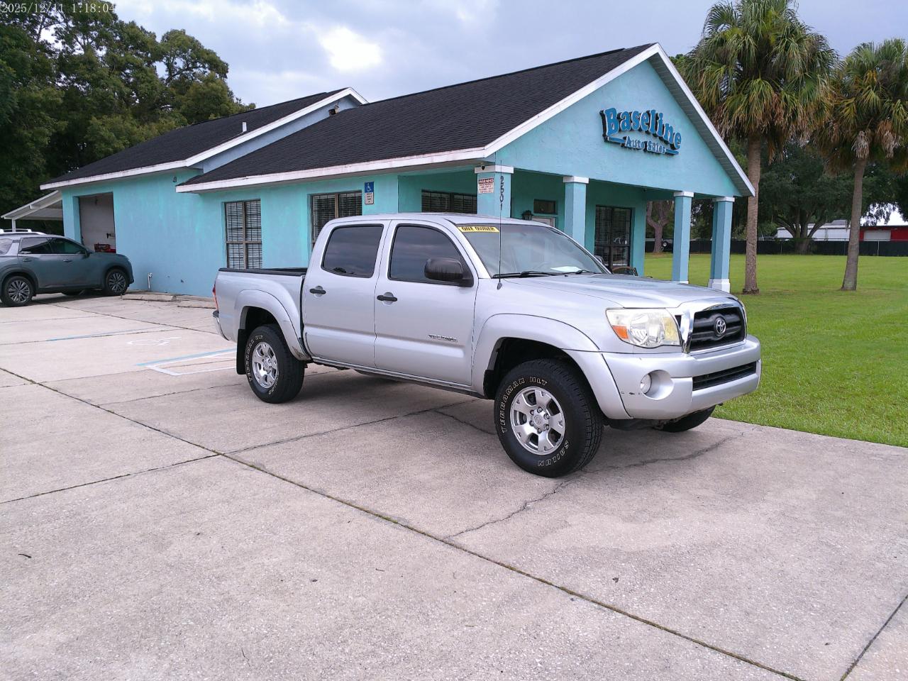 Toyota Tacoma PreRunner Double Cab V6 Auto 2WD 2006