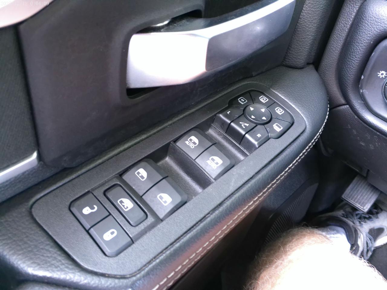 RAM 2500 Big Horn Crew Cab 4WD SWB 2026