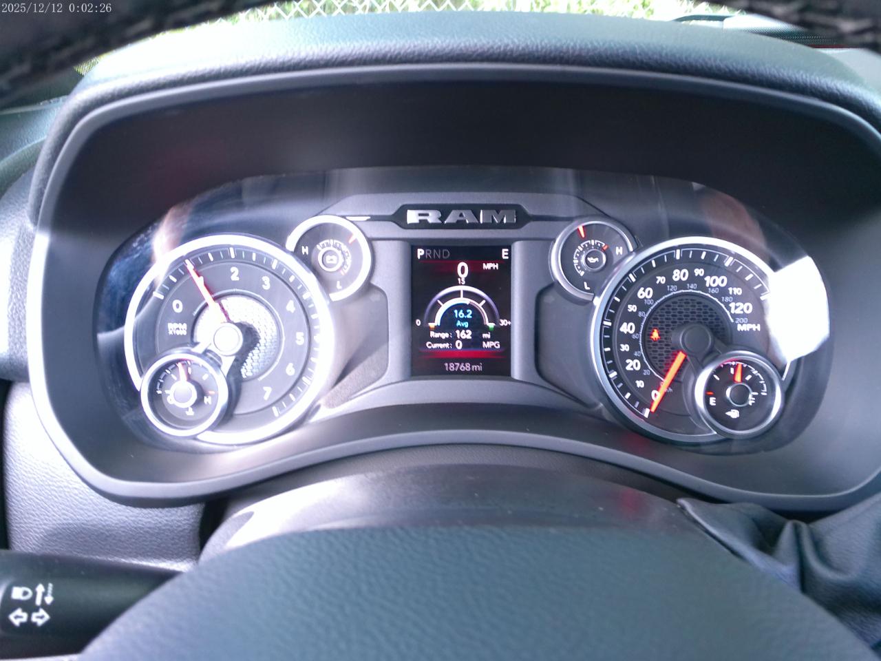 RAM 2500 Big Horn Crew Cab 4WD SWB 2026