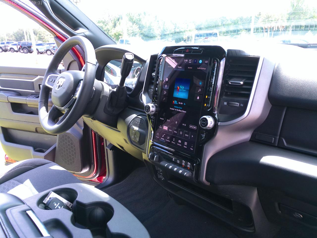 RAM 2500 Big Horn Crew Cab 4WD SWB 2026