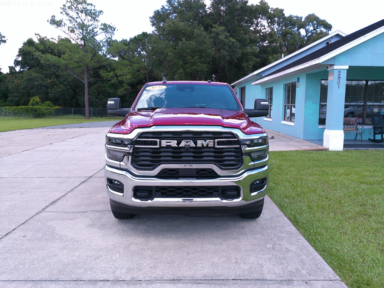 RAM 2500 Big Horn Crew Cab 4WD SWB 2026