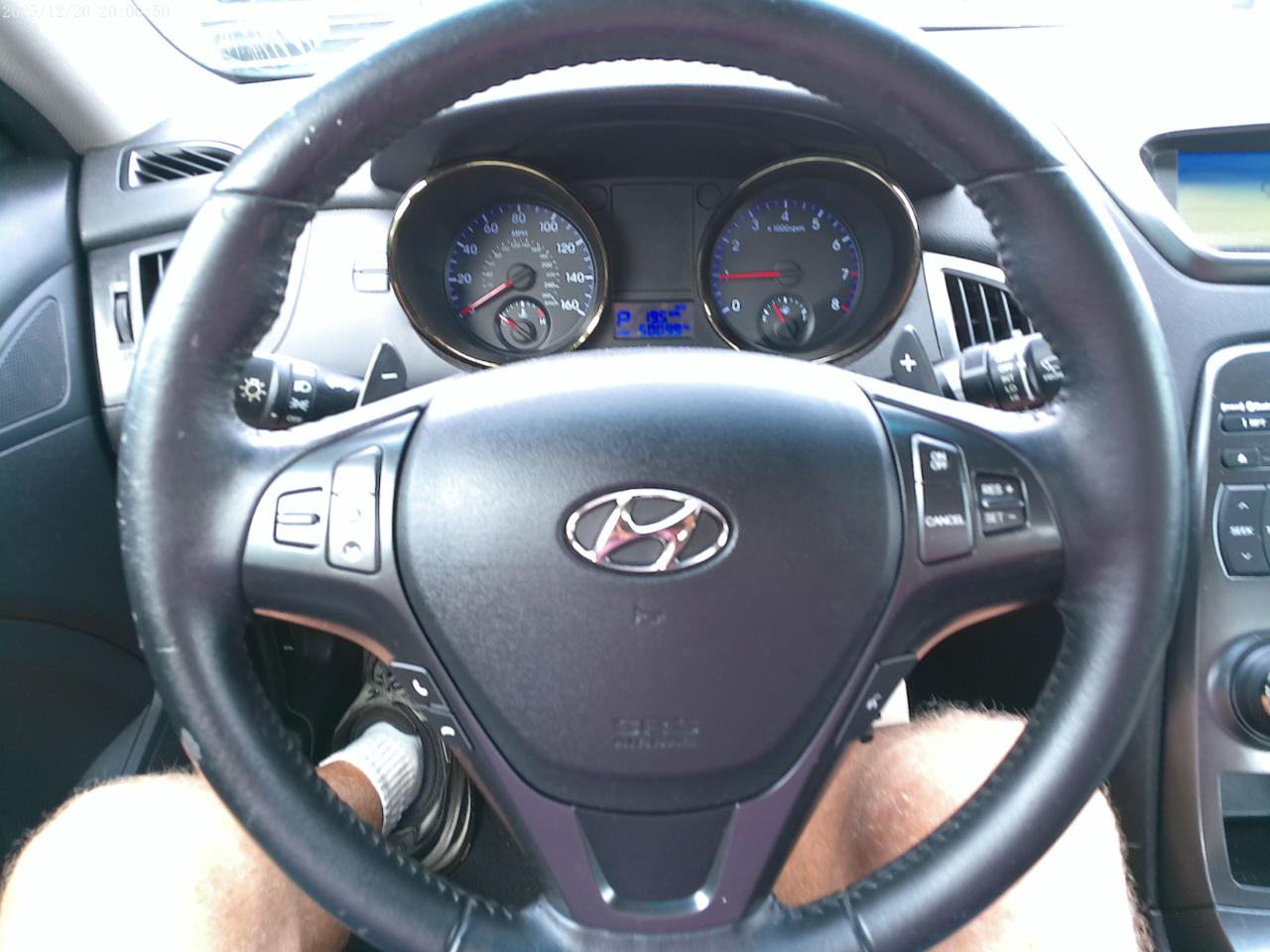 Hyundai Genesis Coupe 2.0T Premium Auto 2011