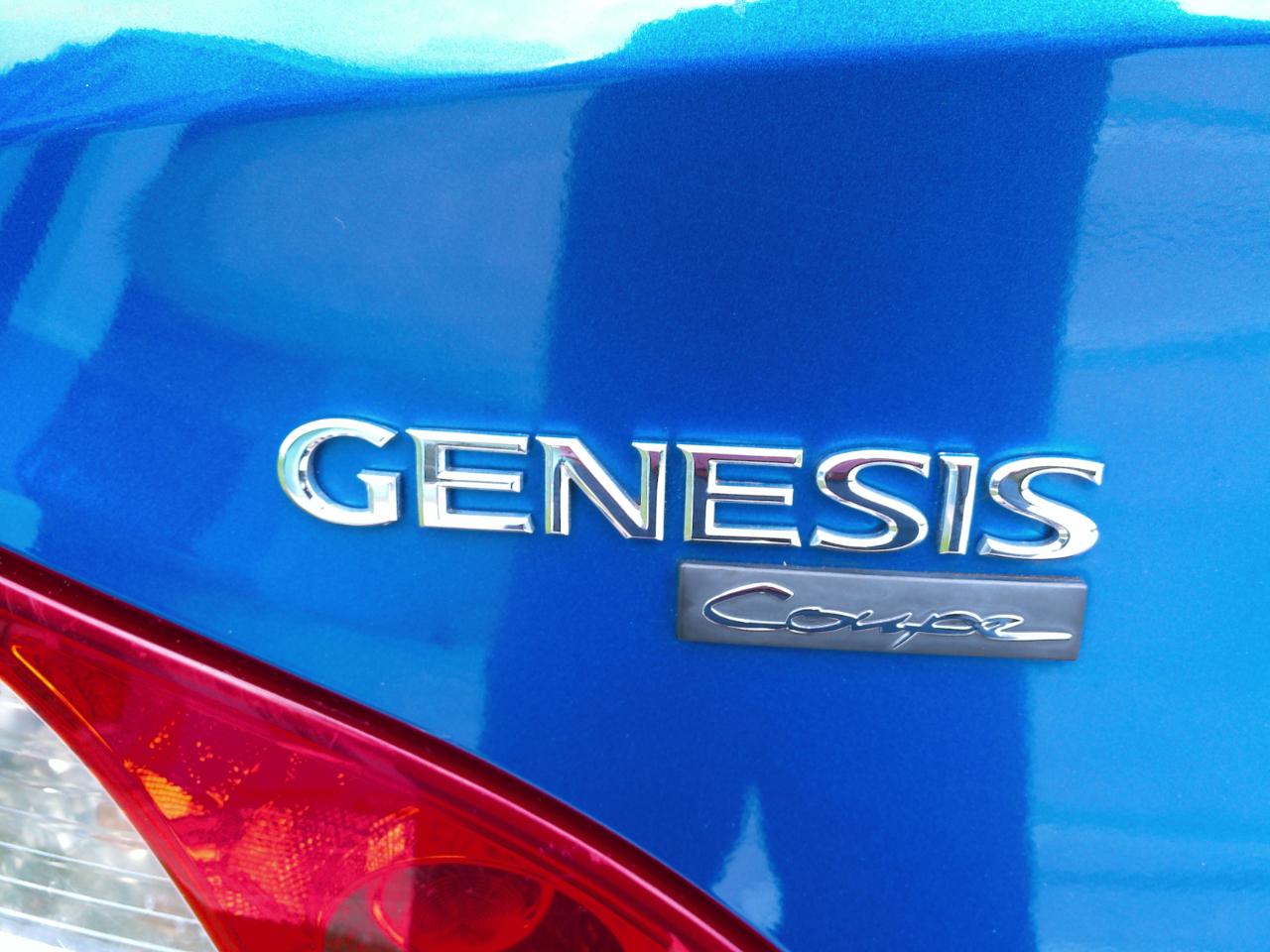Hyundai Genesis Coupe 2.0T Premium Auto 2011