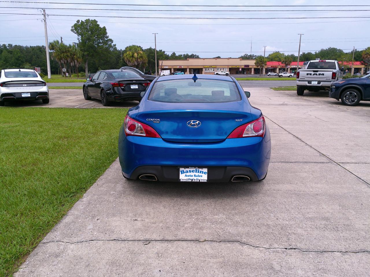 Hyundai Genesis Coupe 2.0T Premium Auto 2011