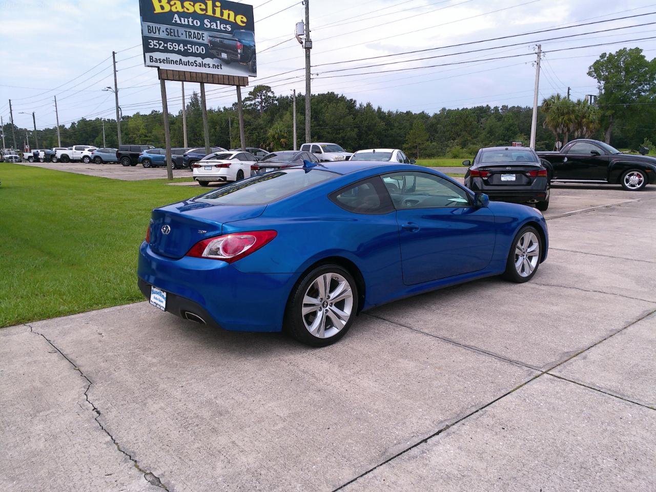 Hyundai Genesis Coupe 2.0T Premium Auto 2011
