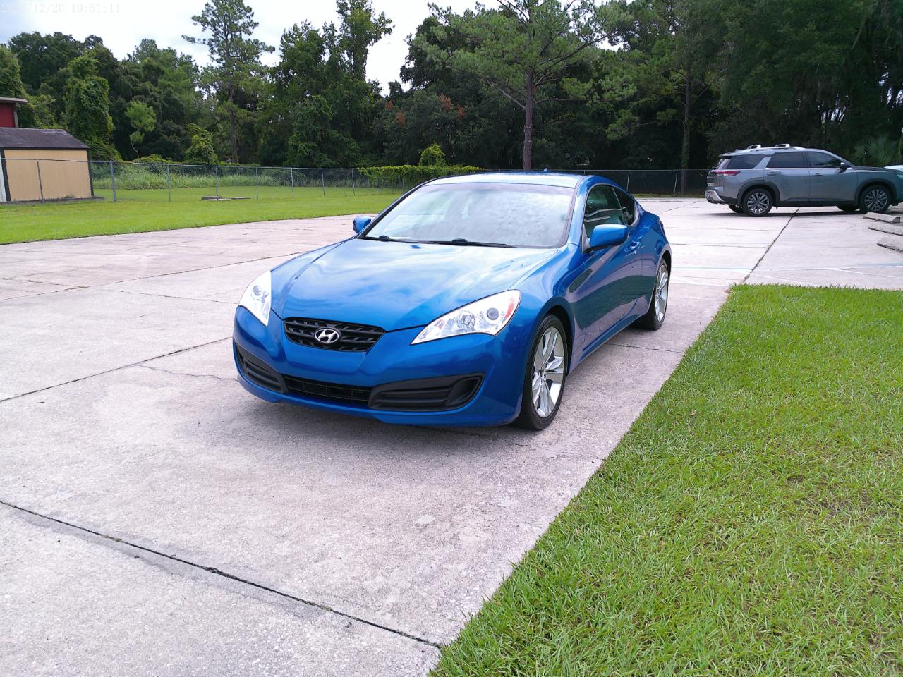 Hyundai Genesis Coupe 2.0T Premium Auto 2011