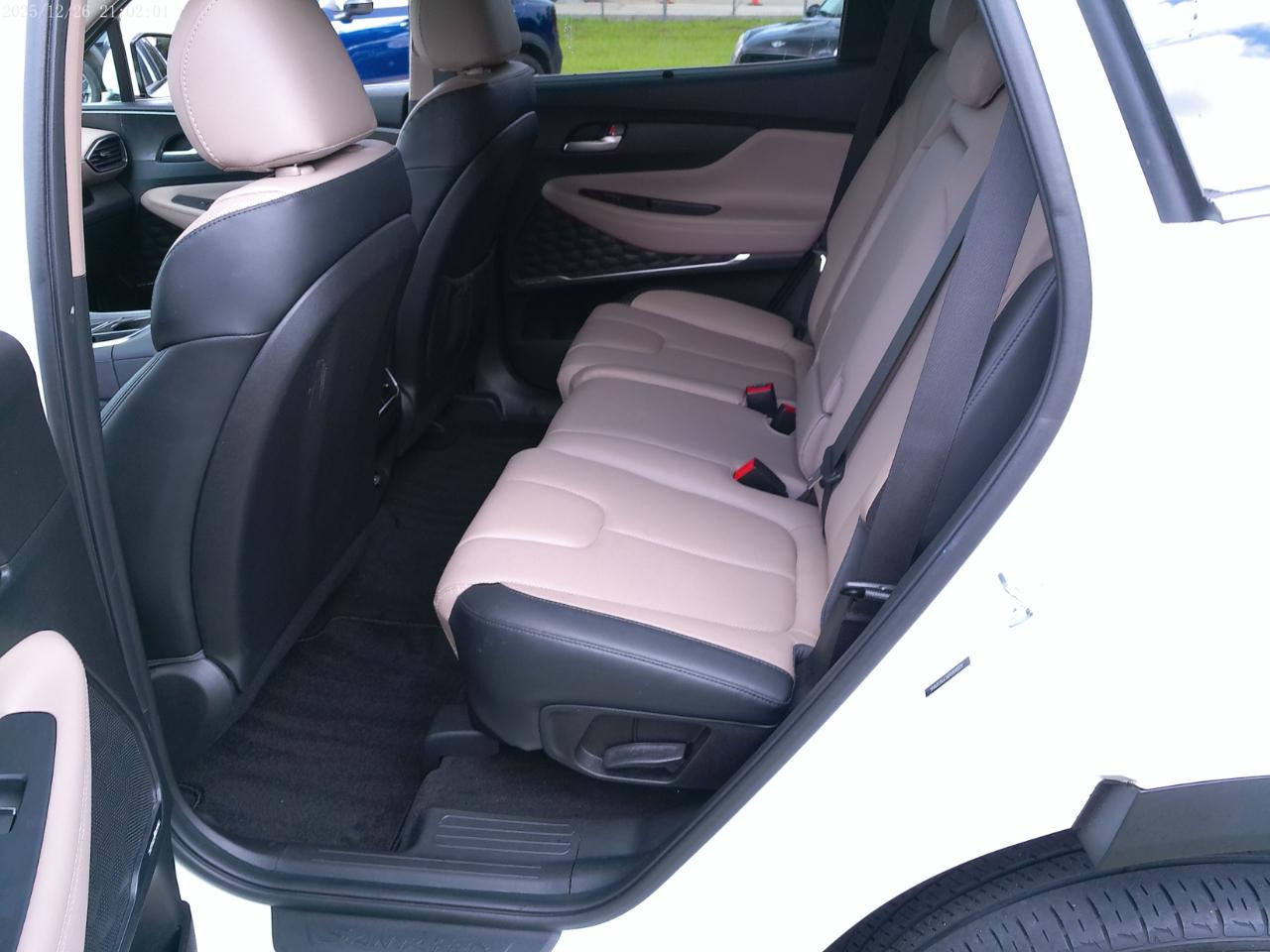 Hyundai Santa Fe SEL w/Premium Package 2023