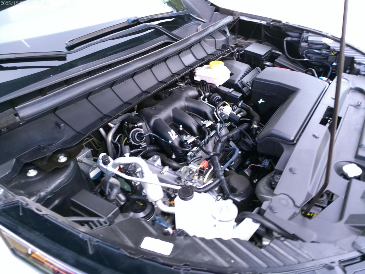 Nissan Pathfinder SV 2025
