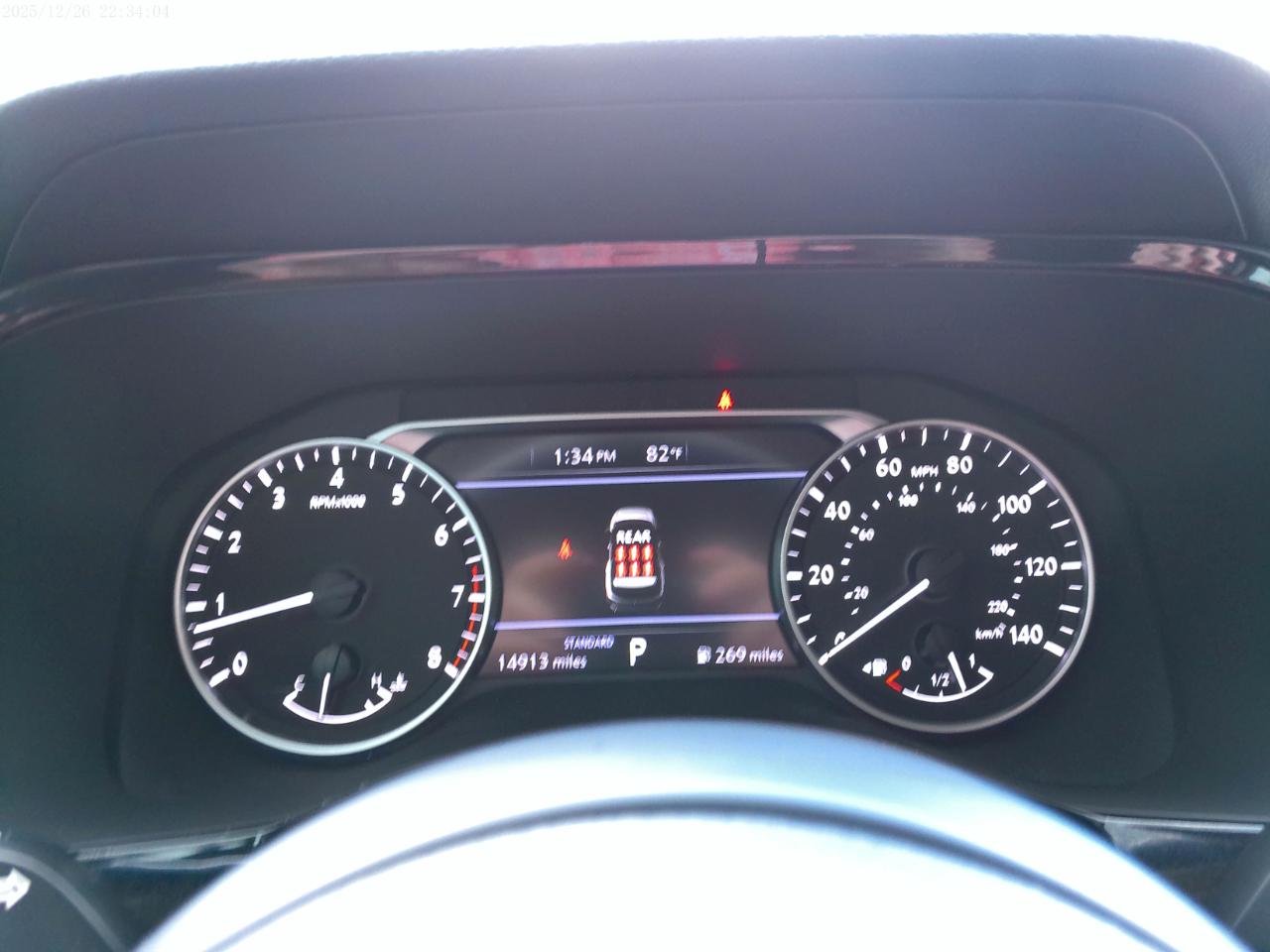 Nissan Pathfinder SV 2025