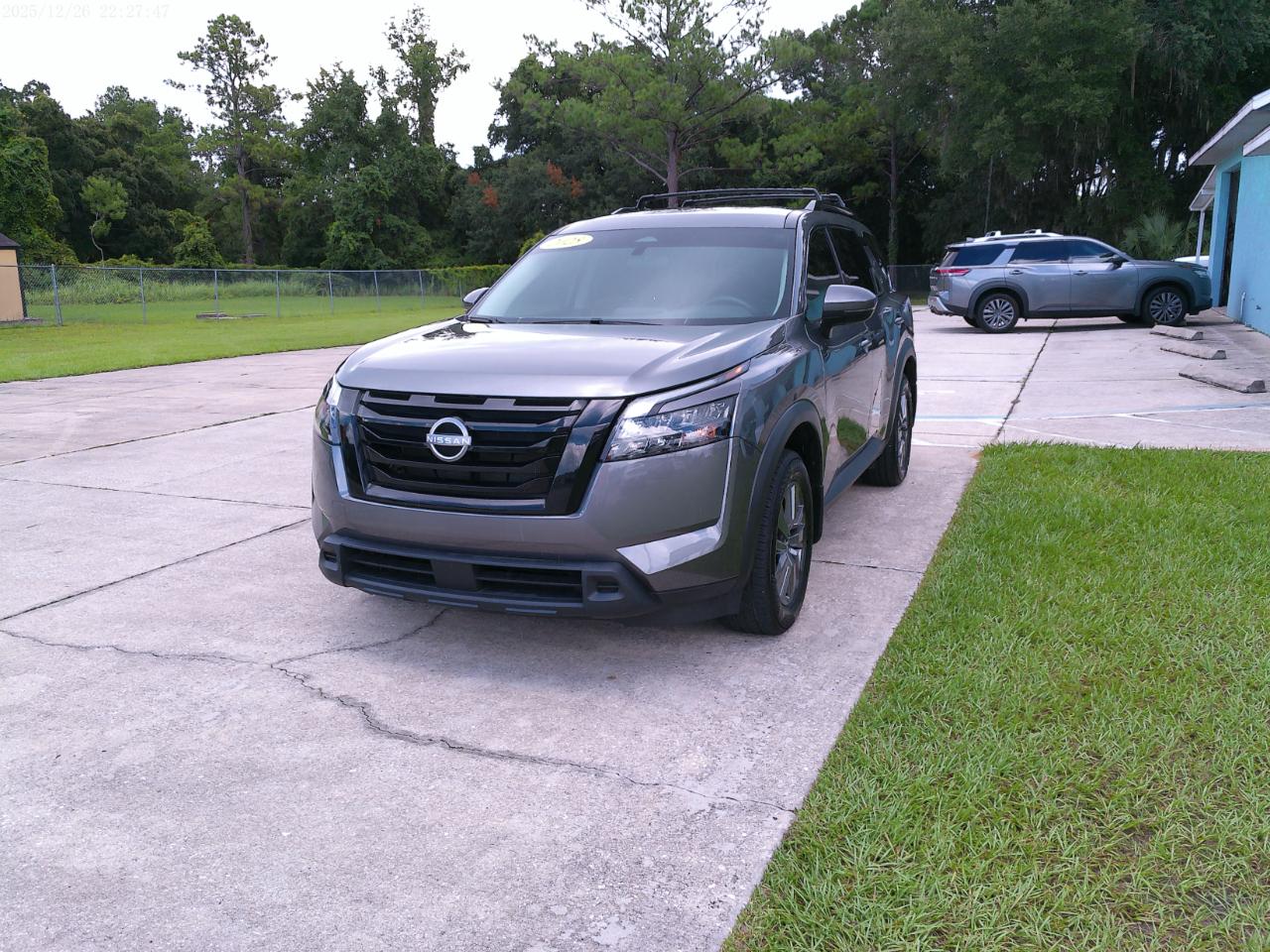 Nissan Pathfinder SV 2025