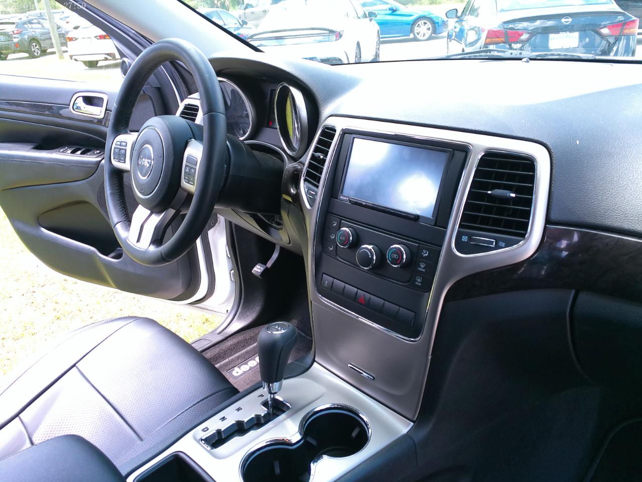 Jeep Grand Cherokee Laredo 2WD 2013