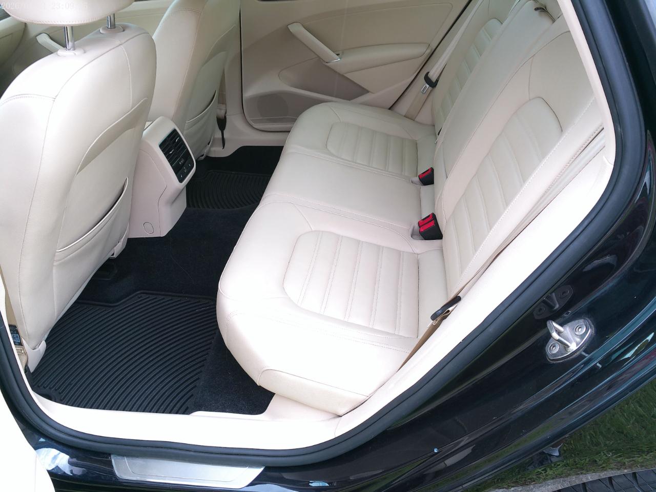 Volkswagen Passat SEL Premium 2018