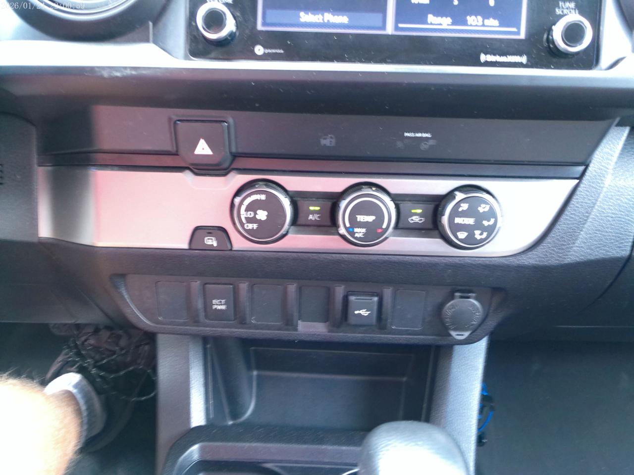 Toyota Tacoma SR Access Cab 2WD at 2021