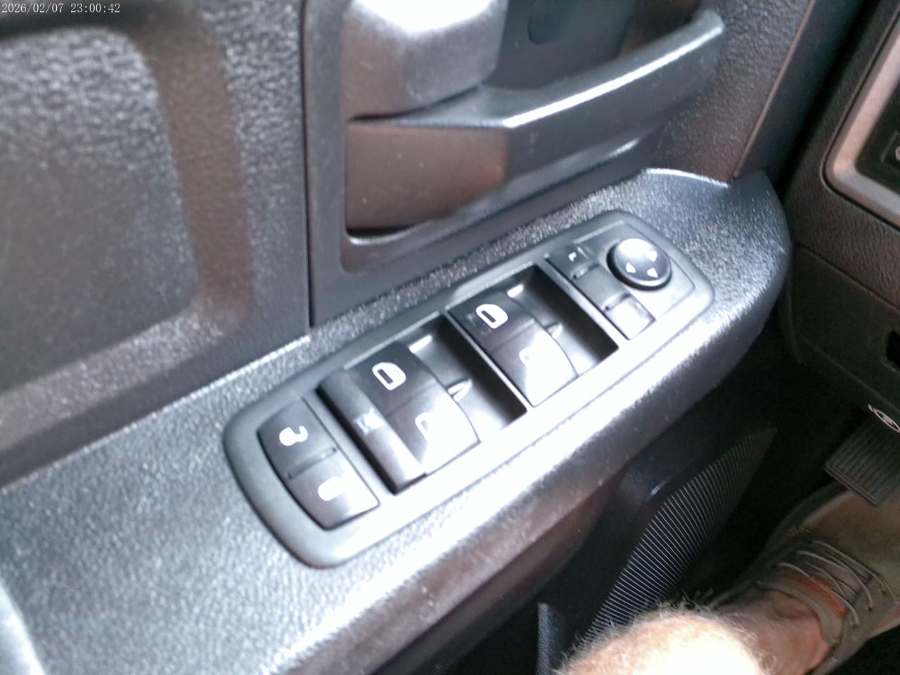 RAM 1500 Tradesman Crew Cab SWB 2WD 2013