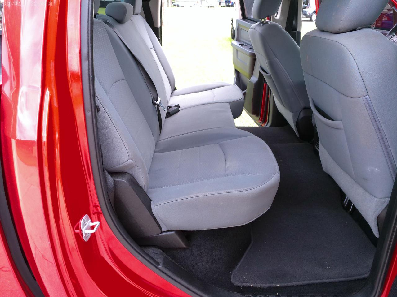 RAM 1500 Tradesman Crew Cab SWB 2WD 2013