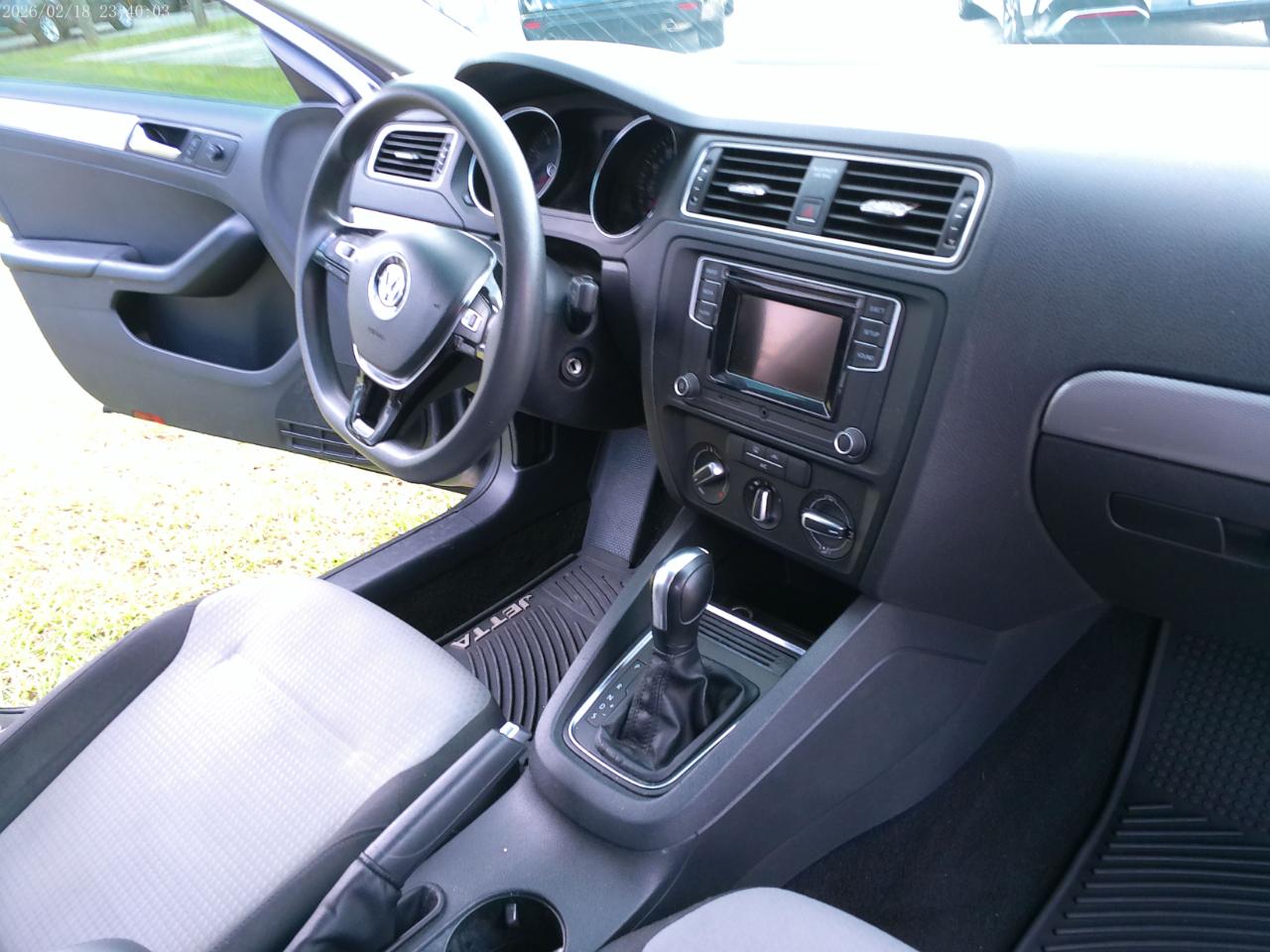 Volkswagen Jetta 1.4T S 6A 2018