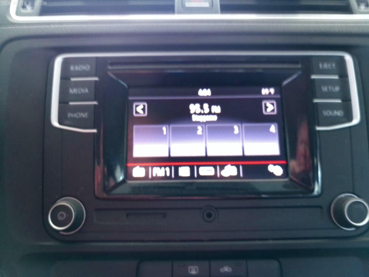 Volkswagen Jetta 1.4T S 6A 2018