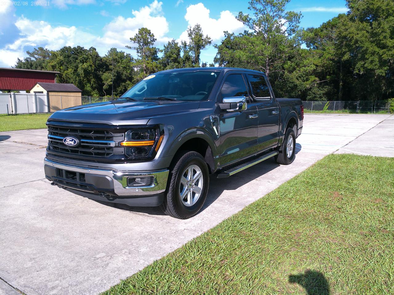 Ford F-150 XLT SuperCrew 4WD 2025